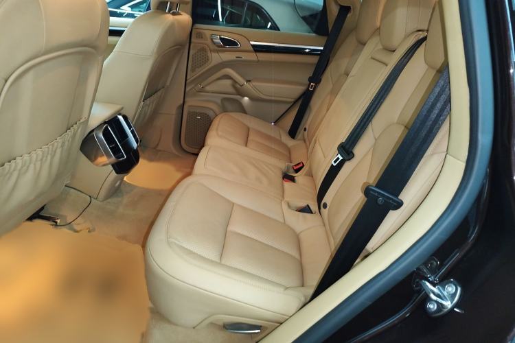 Used Porsche Cayenne 2016 Cayenne 3.0T Interior 4