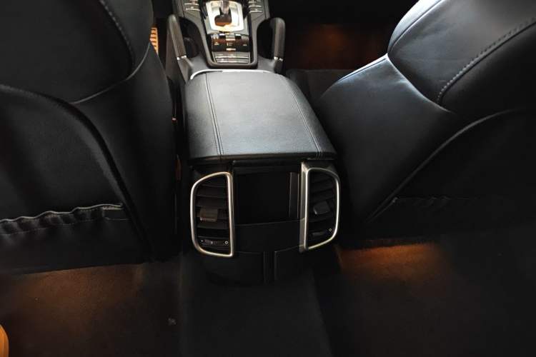 Used Porsche Cayenne 2016 Cayenne 3.0T Interior 7