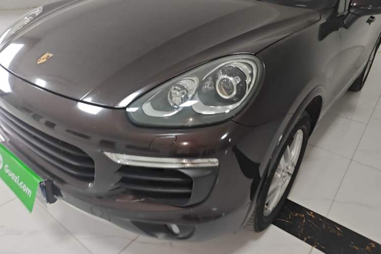 Used Porsche Cayenne 2016 Cayenne Platinum Edition 3.0T Left Front Headlight
