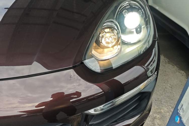 Used Porsche Cayenne 2016 Cayenne 3.0T Left Front Headlight