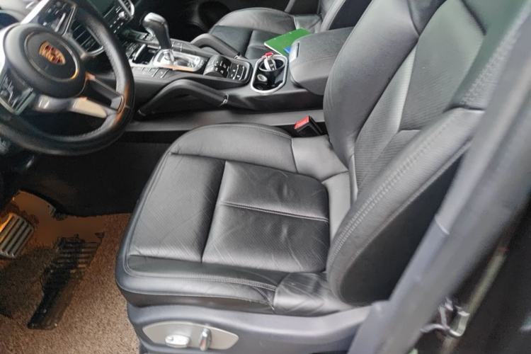 Used Porsche Cayenne 2016 Cayenne 3.0T Left Front Seat