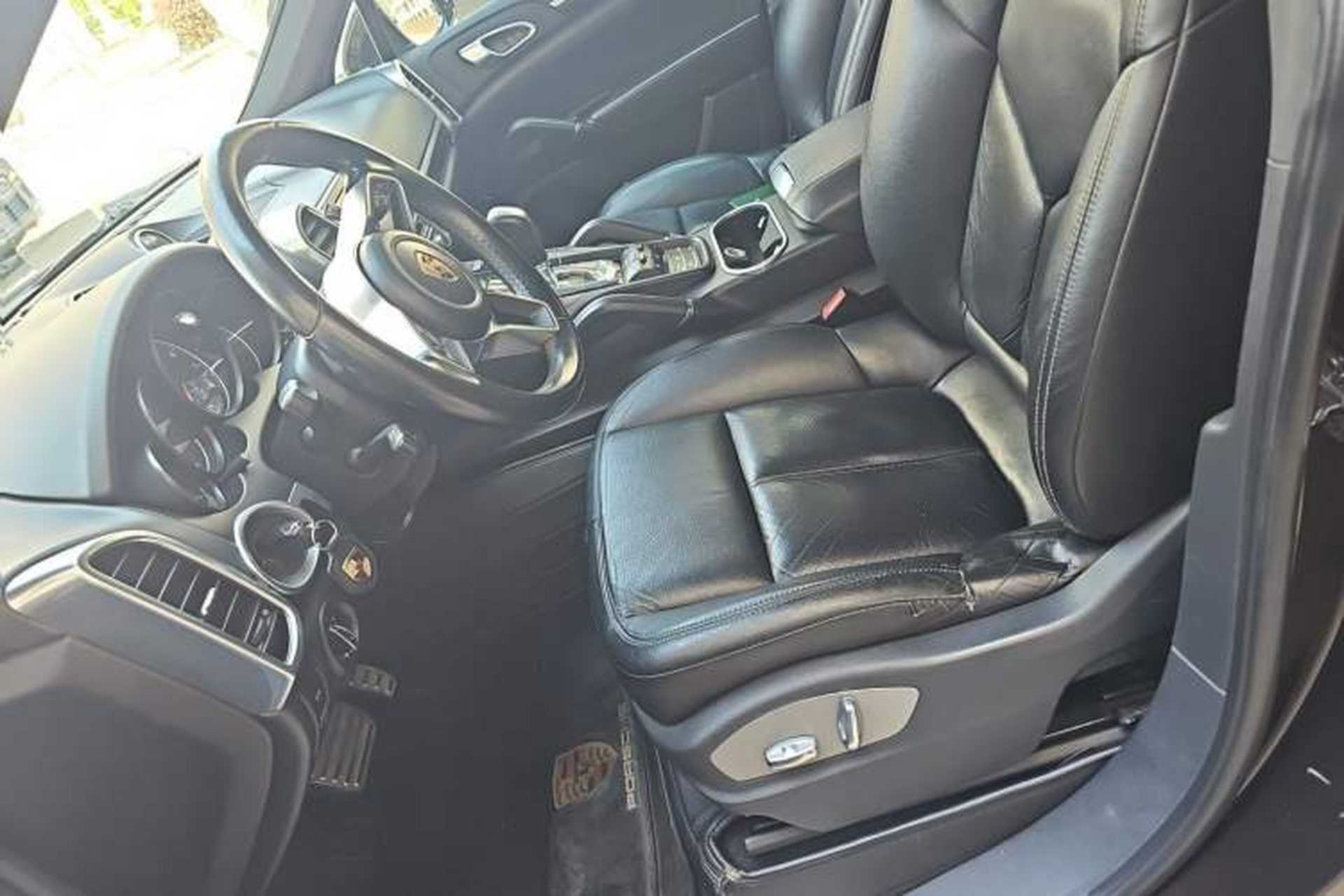 Used Porsche Cayenne  Left Front Seat