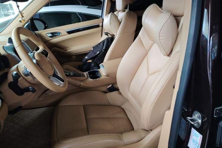Used Porsche Cayenne 2016 Cayenne 3.0T Left Front Seat