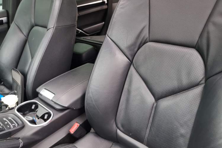 Used Porsche Cayenne 2016 Cayenne 3.0T Left Front Seat