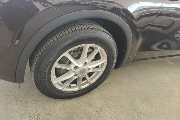 Used Porsche Cayenne 2016 Cayenne 3.0T Left Front Wheel Hub