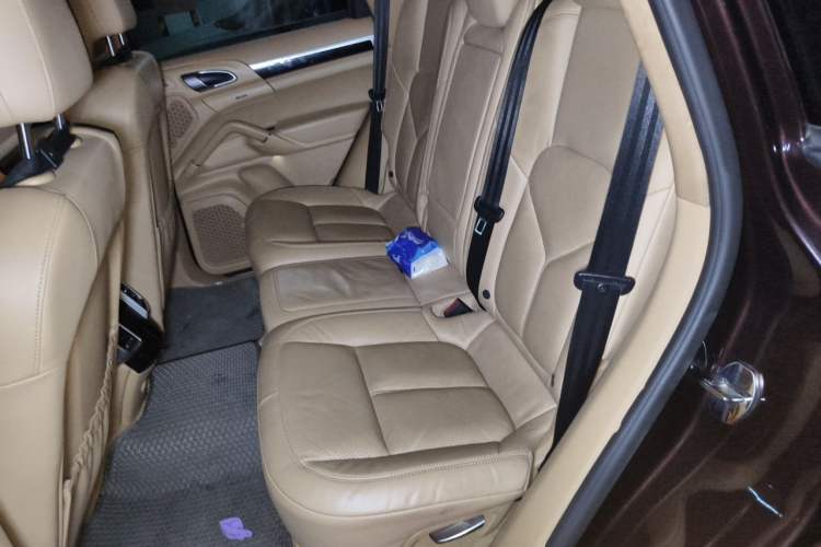 Used Porsche Cayenne 2016 Cayenne 3.0T Left Rear Seat