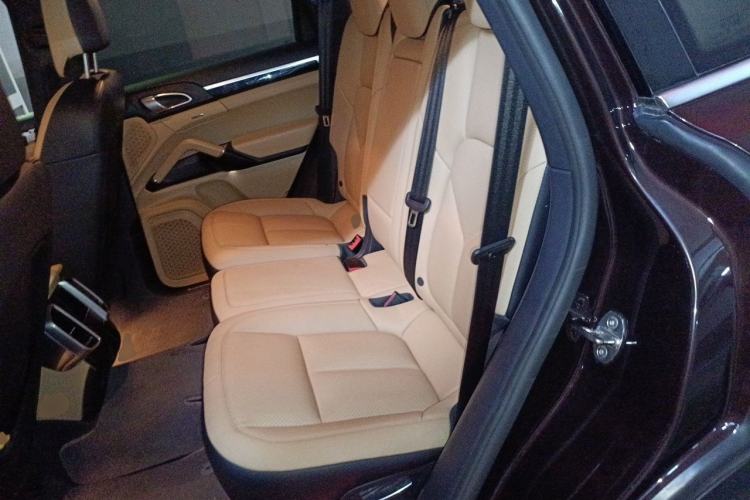 Used Porsche Cayenne 2016 Cayenne 3.0T Left Rear Seat
