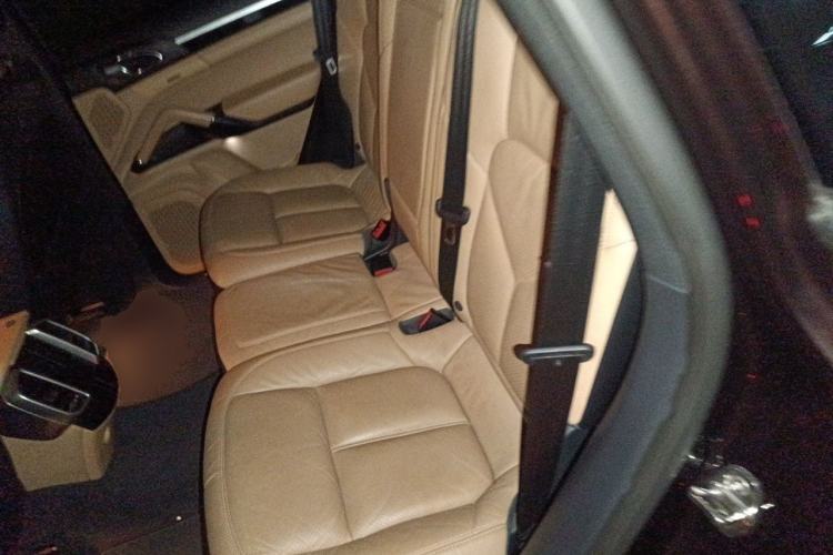 Used Porsche Cayenne 2016 Cayenne 3.0T Left Rear Seat