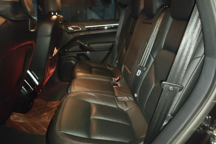 Used Porsche Cayenne 2016 Cayenne 3.0T Left Rear Seat