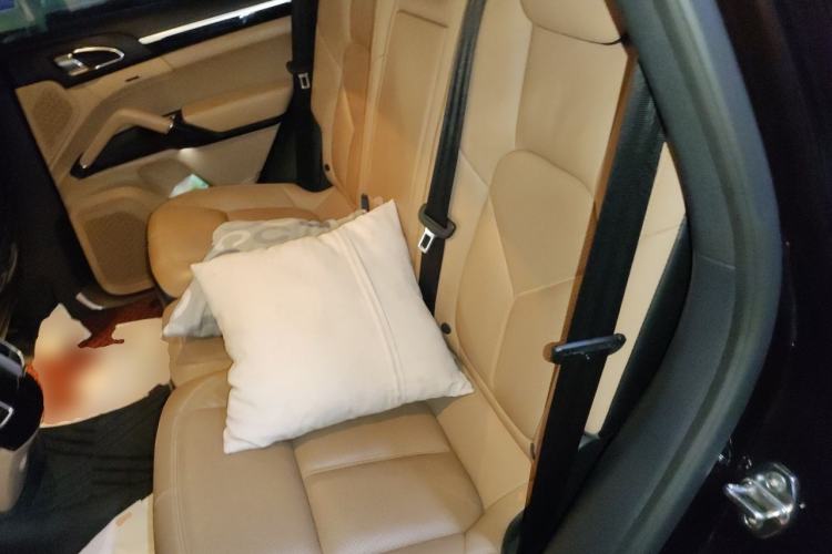 Used Porsche Cayenne 2016 Cayenne 3.0T Left Rear Seat
