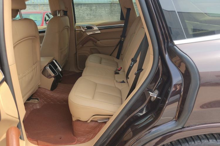 Used Porsche Cayenne 2016 Cayenne 3.0T Left Rear Seat