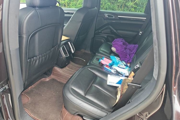 Used Porsche Cayenne 2016 Cayenne 3.0T Left Rear Seat