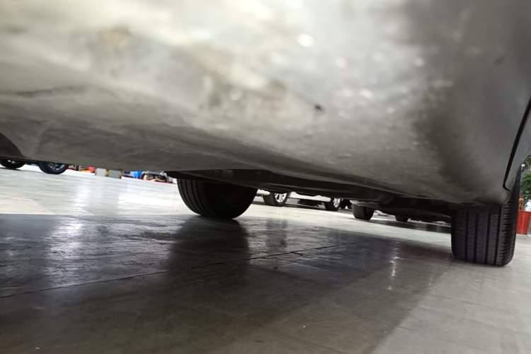 Used Porsche Cayenne 2016 Cayenne 3.0T Left Side Sill