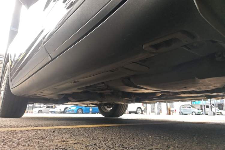 Used Porsche Cayenne 2016 Cayenne 3.0T Left Side Sill