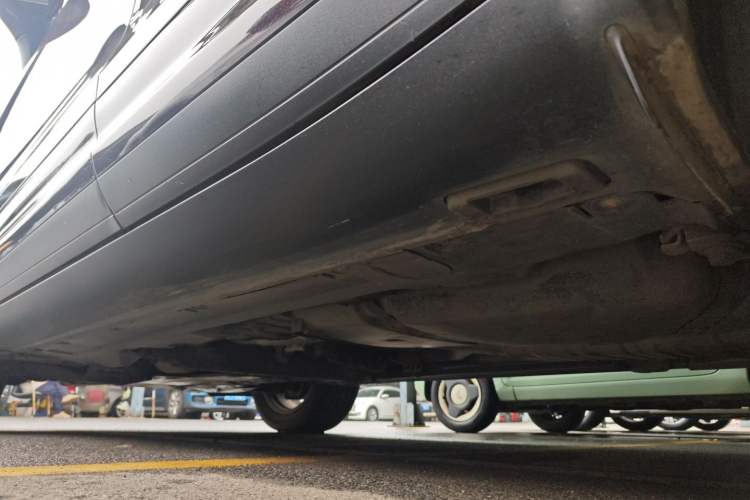 Used Porsche Cayenne 2016 Cayenne 3.0T Left Side Sill