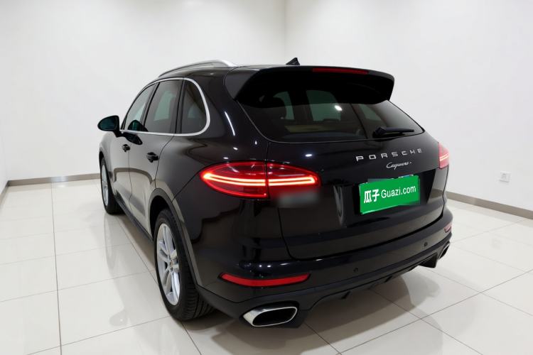 Used Porsche Cayenne 2016 Cayenne 3.0T Rear Left 45 Deg