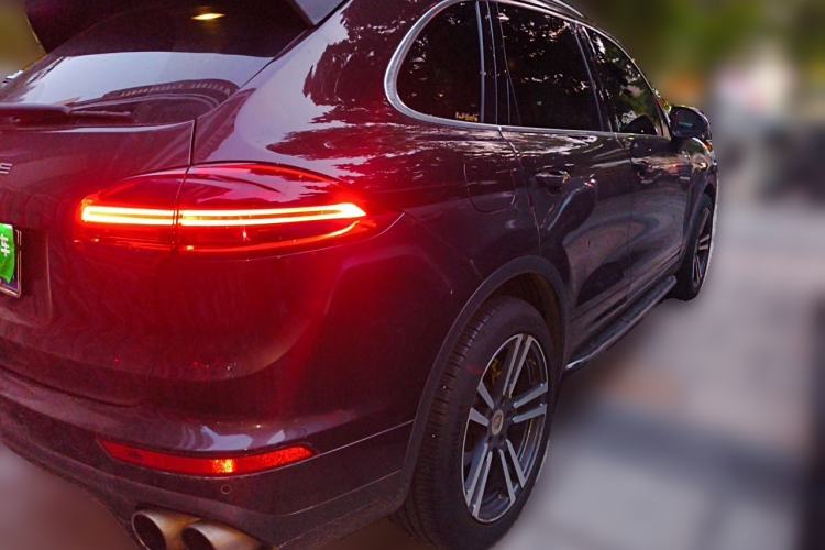 Used Porsche Cayenne 2016 Cayenne 3.0T Rear Right 45 Deg
