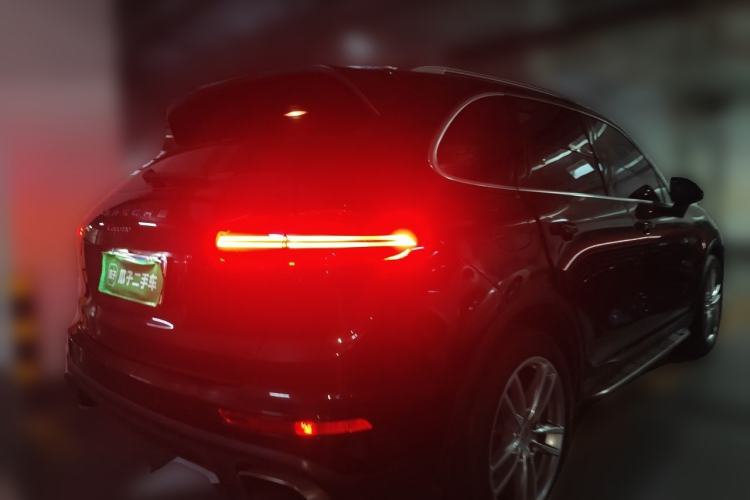 Used Porsche Cayenne 2016 Cayenne 3.0T Rear Right 45 Deg