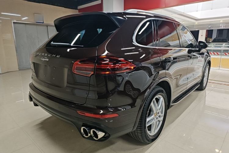 Used Porsche Cayenne 2016 Cayenne Platinum Edition 3.0T Rear Right 45 Deg