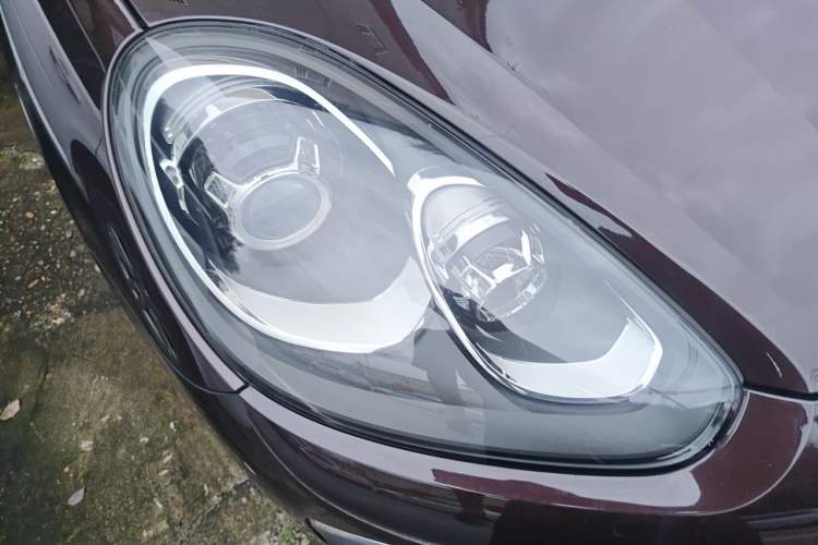 Used Porsche Cayenne 2016 Cayenne 3.0T Right Front Headlight