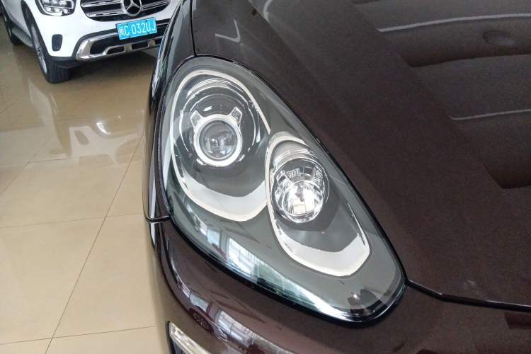 Used Porsche Cayenne 2016 Cayenne 3.0T Right Front Headlight