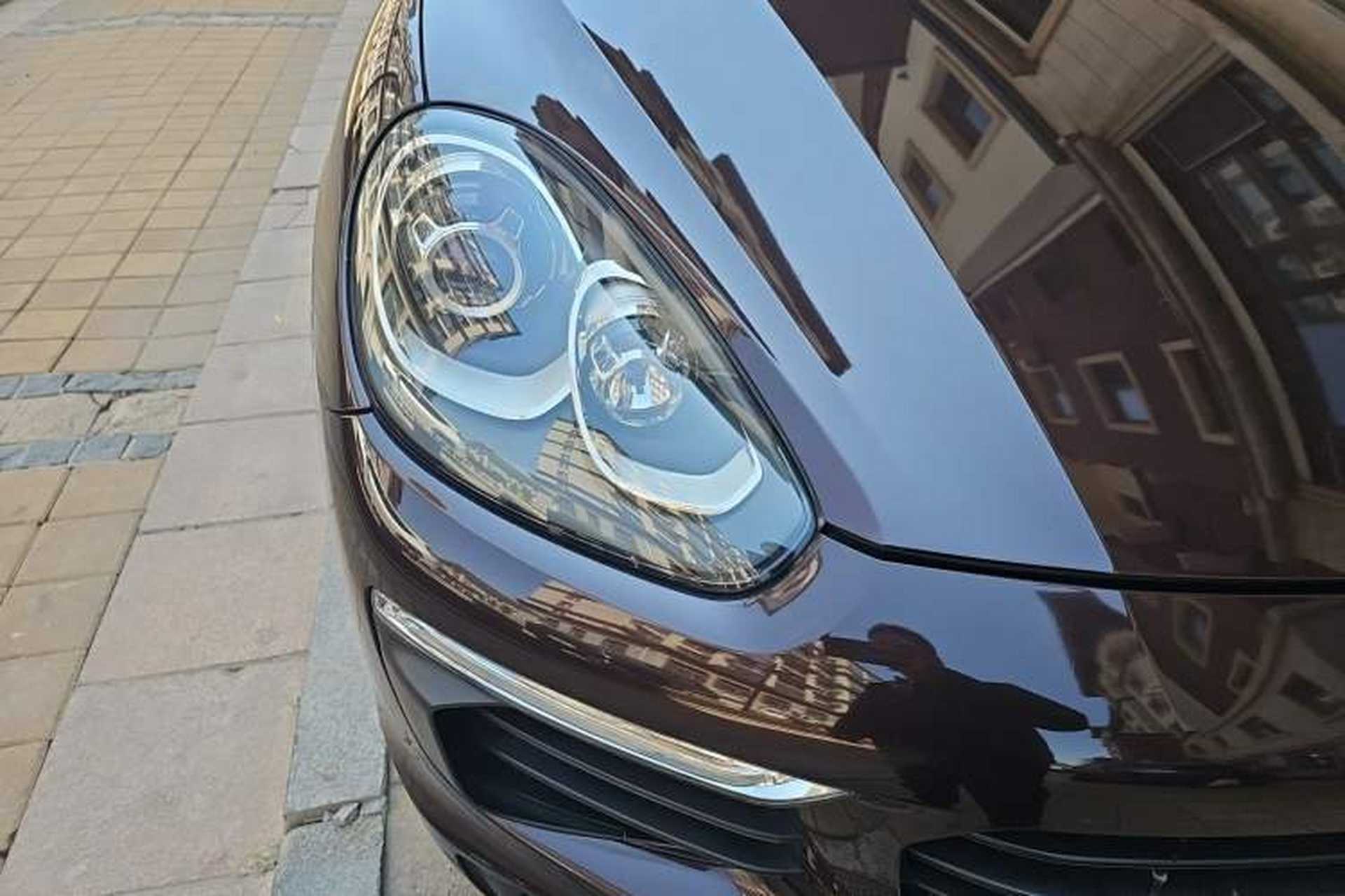 Used Porsche Cayenne  Right Front Headlight