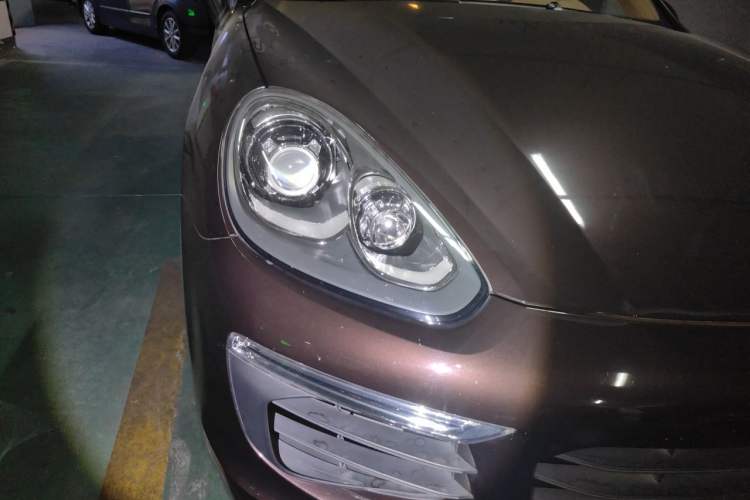 Used Porsche Cayenne 2016 Cayenne 3.0T Right Front Headlight
