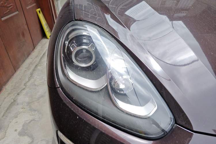 Used Porsche Cayenne 2016 Cayenne 3.0T Right Front Headlight