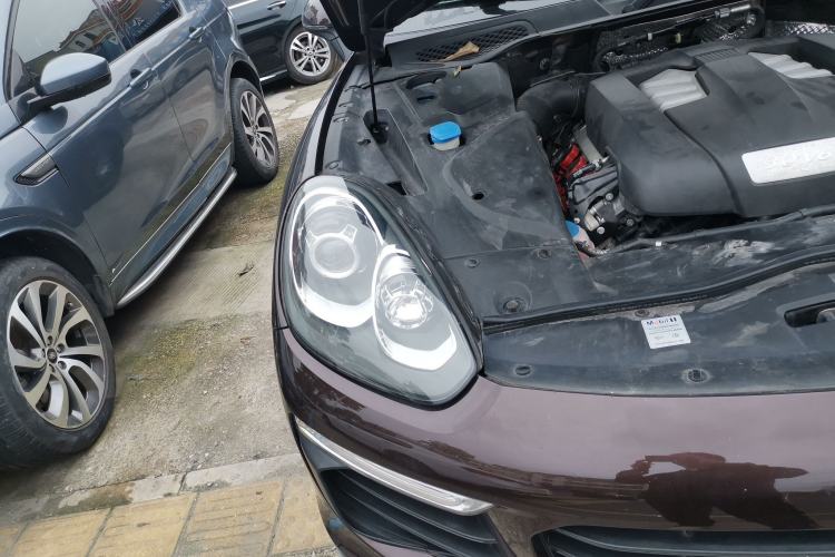 Used Porsche Cayenne 2016 Cayenne 3.0T Right Front Headlight