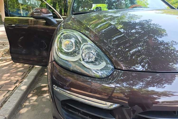 Used Porsche Cayenne 2016 Cayenne 3.0T Right Front Headlight