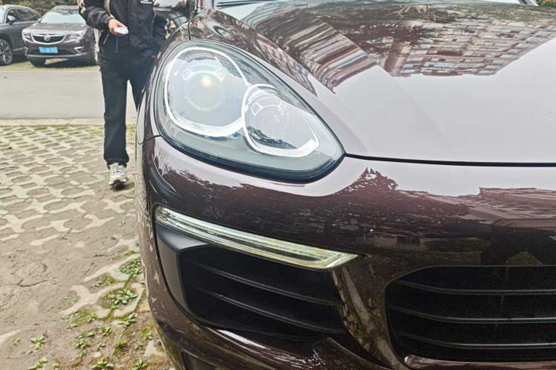 Used Porsche Cayenne 2016 Cayenne 3.0T Right Front Headlight