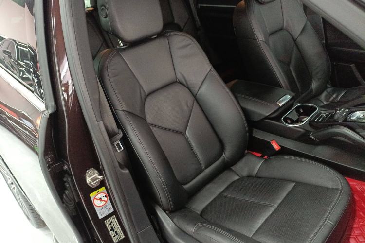 Used Porsche Cayenne 2016 Cayenne 3.0T Right Front Seat