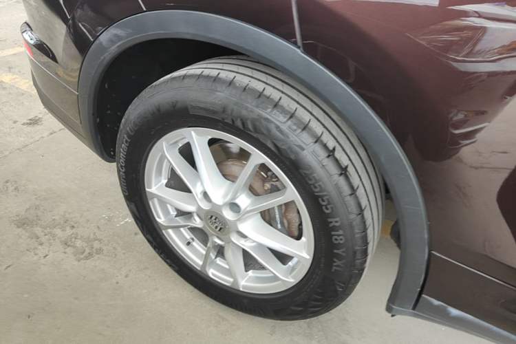 Used Porsche Cayenne 2016 Cayenne 3.0T Right Rear Wheel Hub