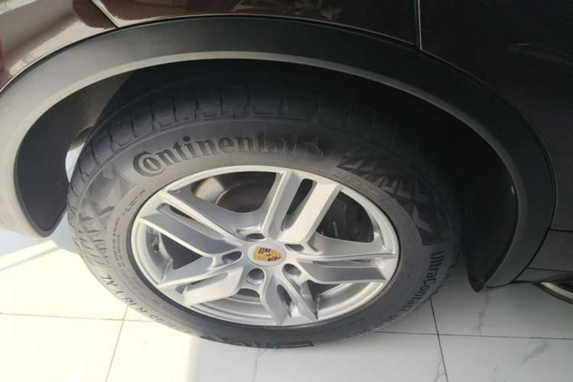 Used Porsche Cayenne 2016 Cayenne 3.0T Right Rear Wheel Hub
