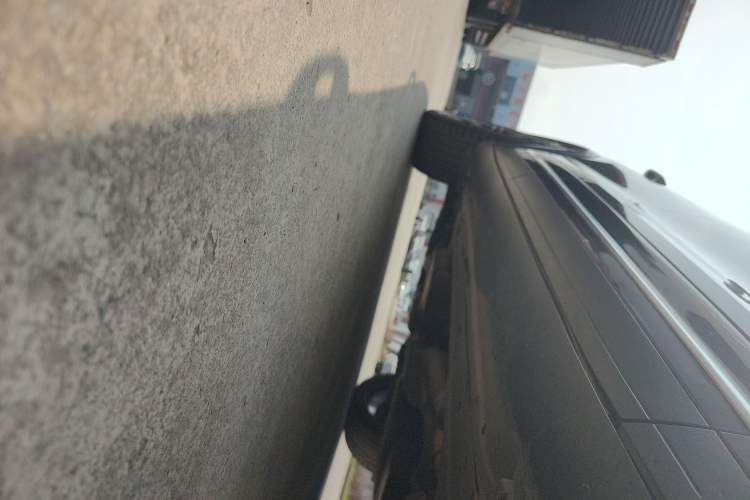 Used Porsche Cayenne 2016 Cayenne 3.0T Right Side Sill