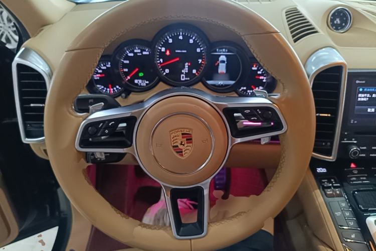Used Porsche Cayenne 2016 Cayenne 3.0T Steering Wheel
