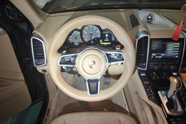 Used Porsche Cayenne 2016 Cayenne 3.0T Steering Wheel
