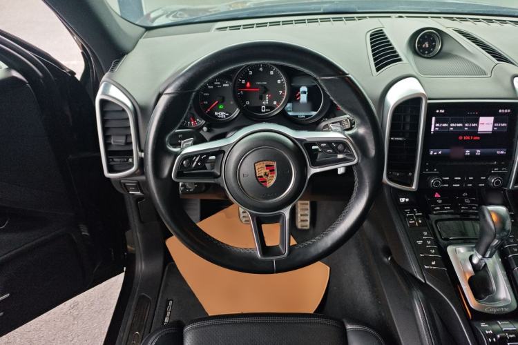 Used Porsche Cayenne 2016 Cayenne 3.0T Steering Wheel