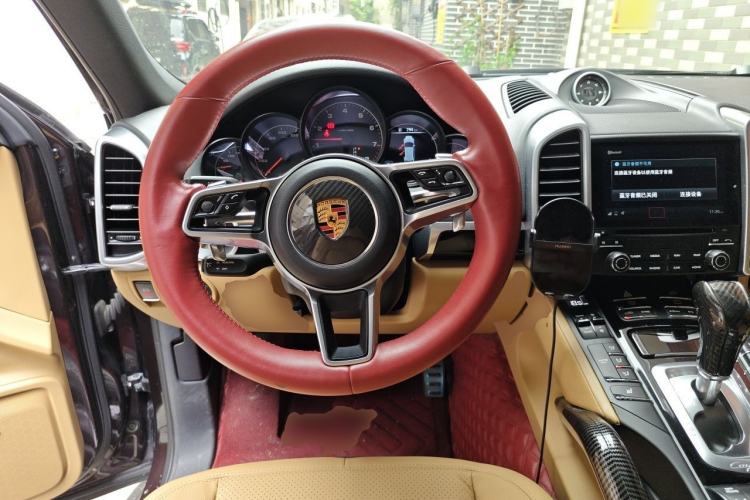 Used Porsche Cayenne 2016 Cayenne 3.0T Steering Wheel