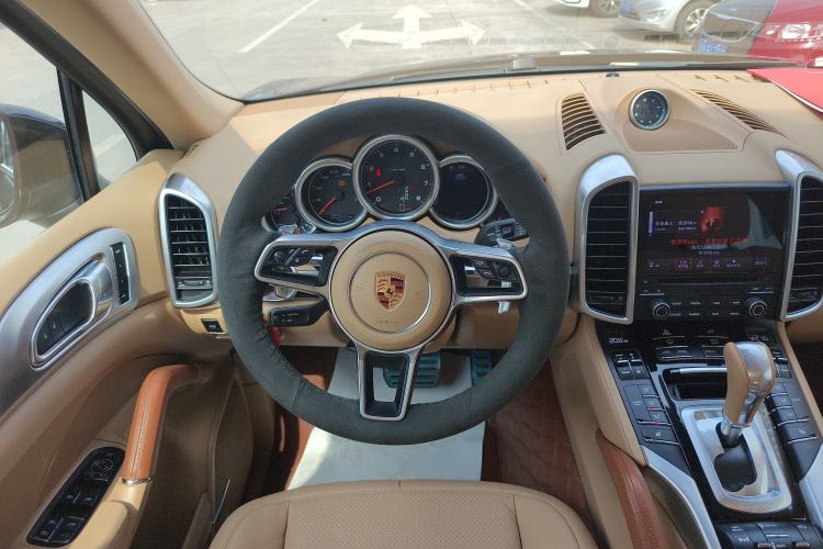 Used Porsche Cayenne 2016 Cayenne 3.0T Steering Wheel