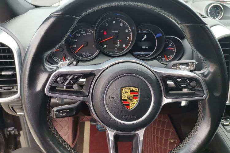Used Porsche Cayenne 2016 Cayenne 3.0T Steering Wheel