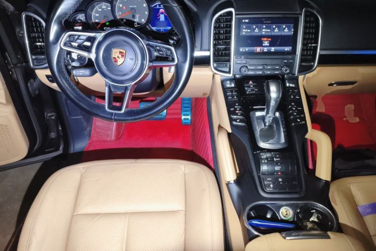 Used Porsche Cayenne 2016 Cayenne 3.0T Steering Wheel