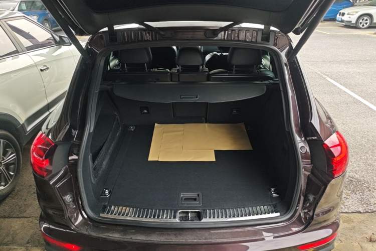 Used Porsche Cayenne 2016 Cayenne 3.0T Trunk