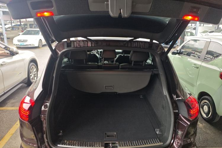 Used Porsche Cayenne 2016 Cayenne 3.0T Trunk