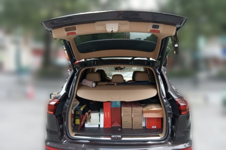 Used Porsche Cayenne 2016 Cayenne Platinum Edition 3.0T Trunk