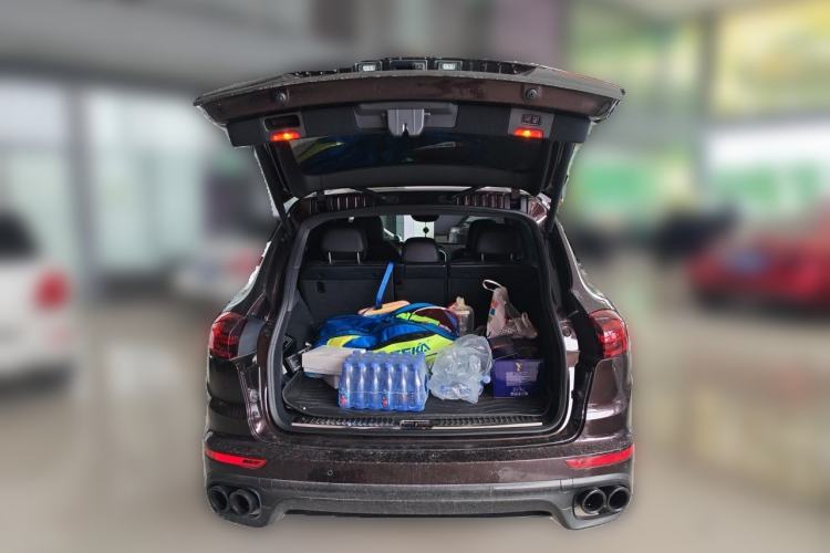 Used Porsche Cayenne 2016 Cayenne 3.0T Trunk