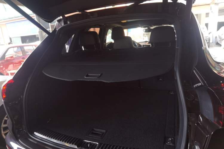 Used Porsche Cayenne 2016 Cayenne Platinum Edition 3.0T Trunk