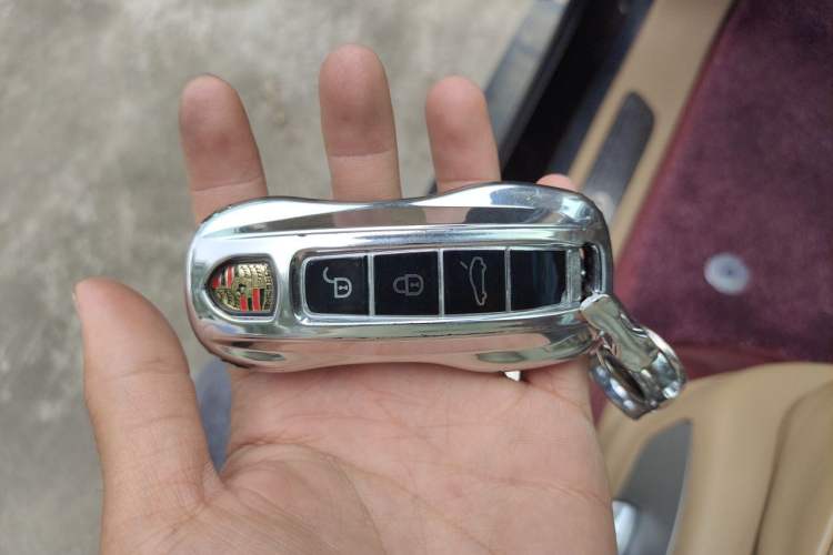 Used Porsche Cayenne 2016 Cayenne 3.0T Vehicle Key