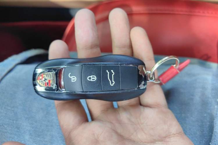 Used Porsche Cayenne 2016 Cayenne 3.0T Vehicle Key