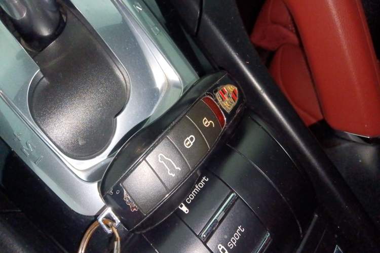 Used Porsche Cayenne 2016 Cayenne 3.0T Vehicle Key